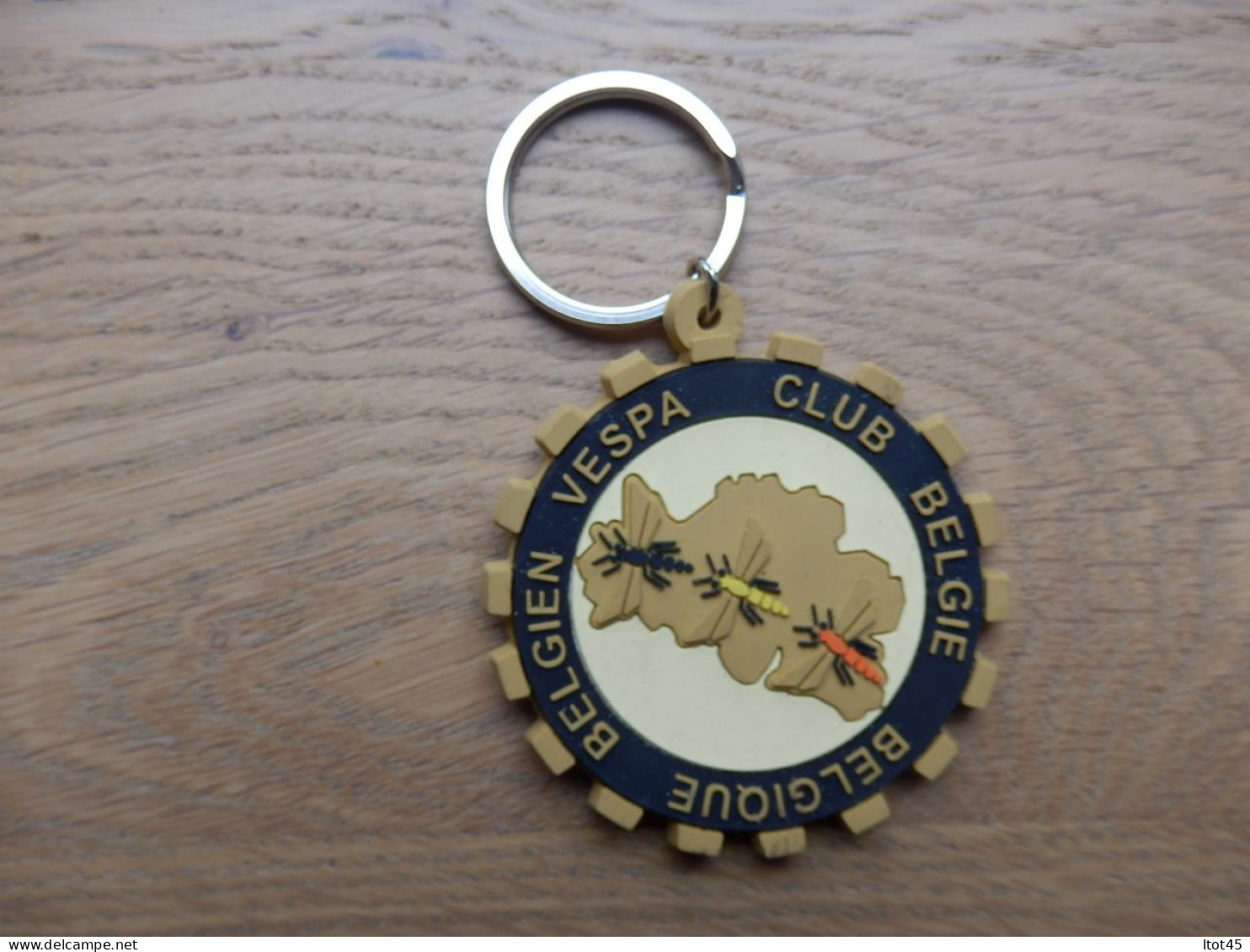 PORTE-CLEFS VESPA CLUB BELGIQUE BELGIE - Key-rings