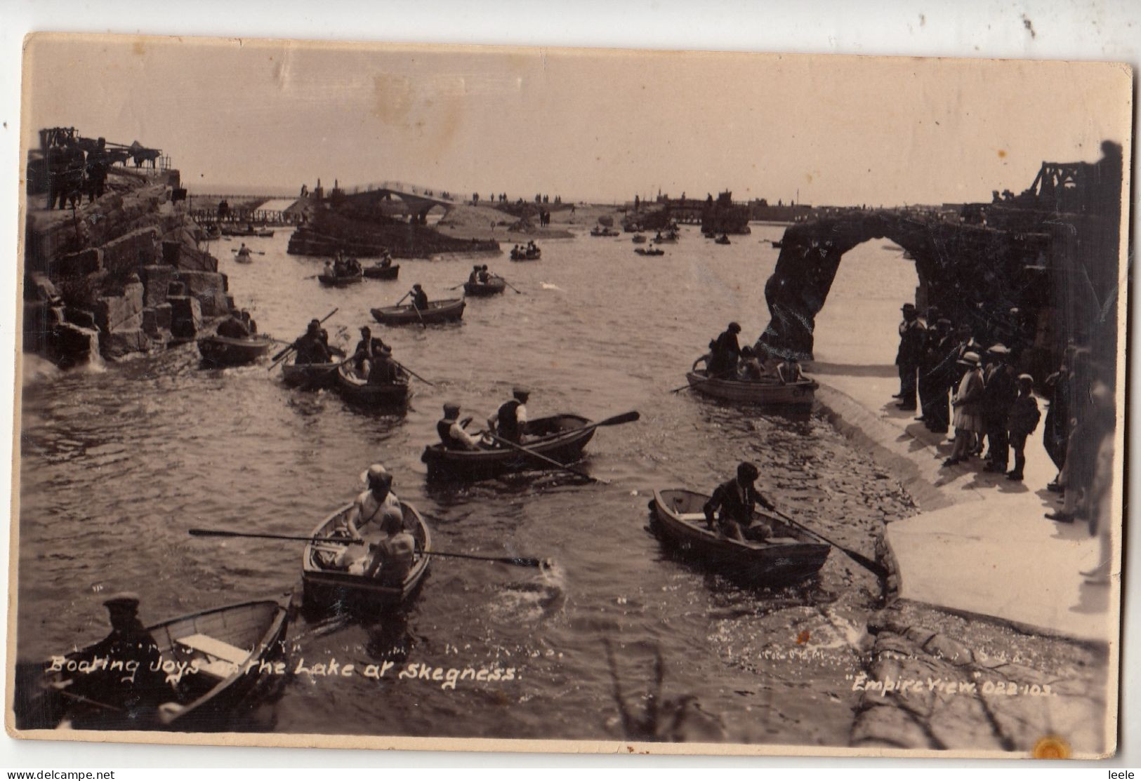 CL10. Vintage Postcard. Boating Joy On The Lake At Skegness. Lincolnshire - Autres & Non Classés