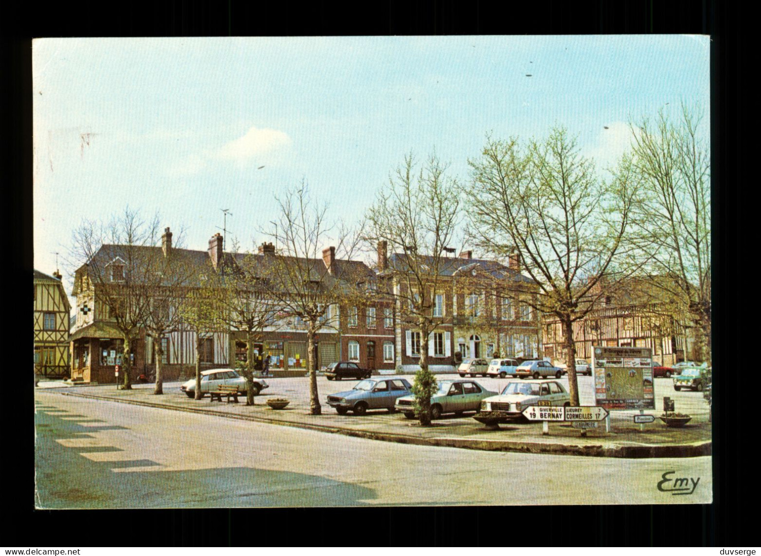 27 Eure Saint Georges Du Vievre La Place Du Marché - Beaumont-le-Roger