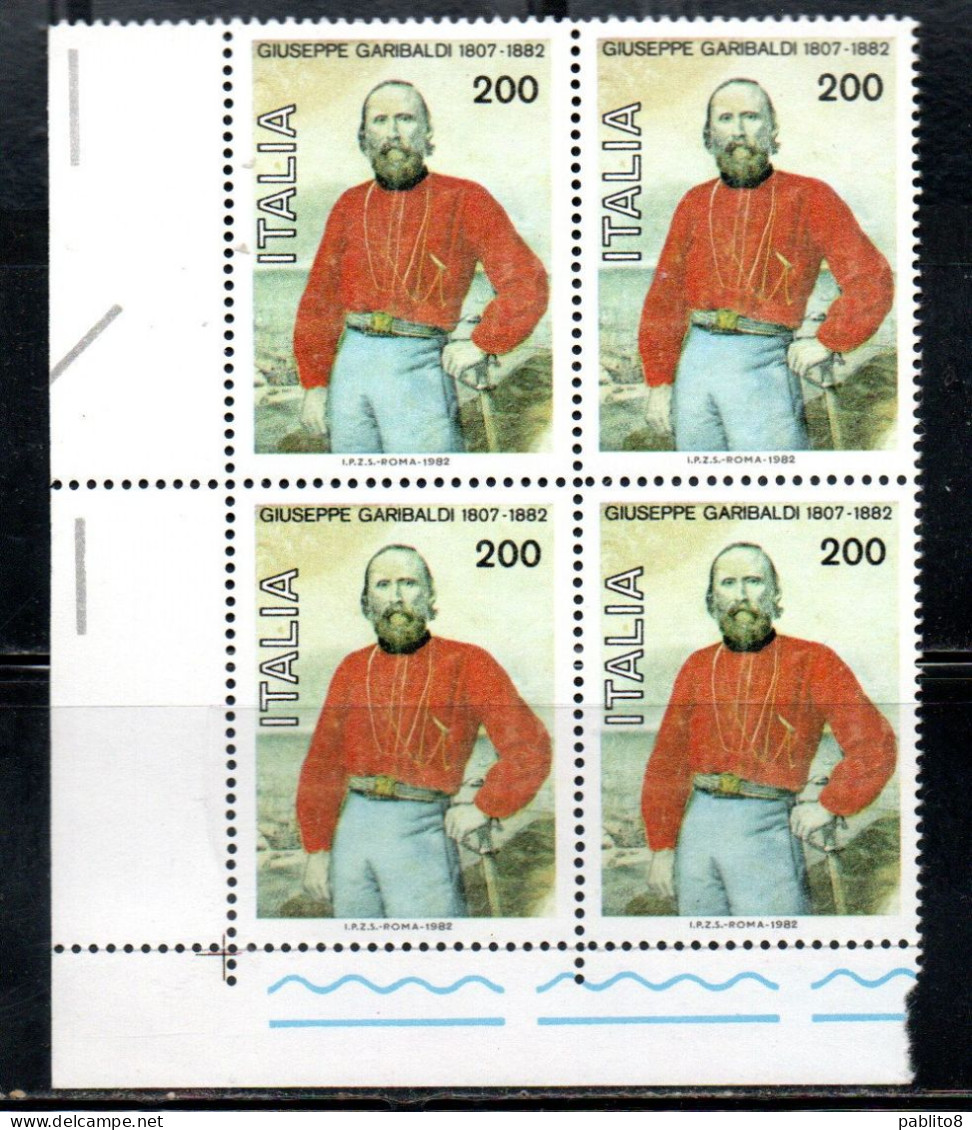 ITALIA REPUBBLICA ITALY REPUBLIC 1982 GIUSEPPE GARIBALDI CENTENARIO MORTE QUARTINA ANGOLO DI FOGLIO BLOCK MNH - 1981-90: Neufs