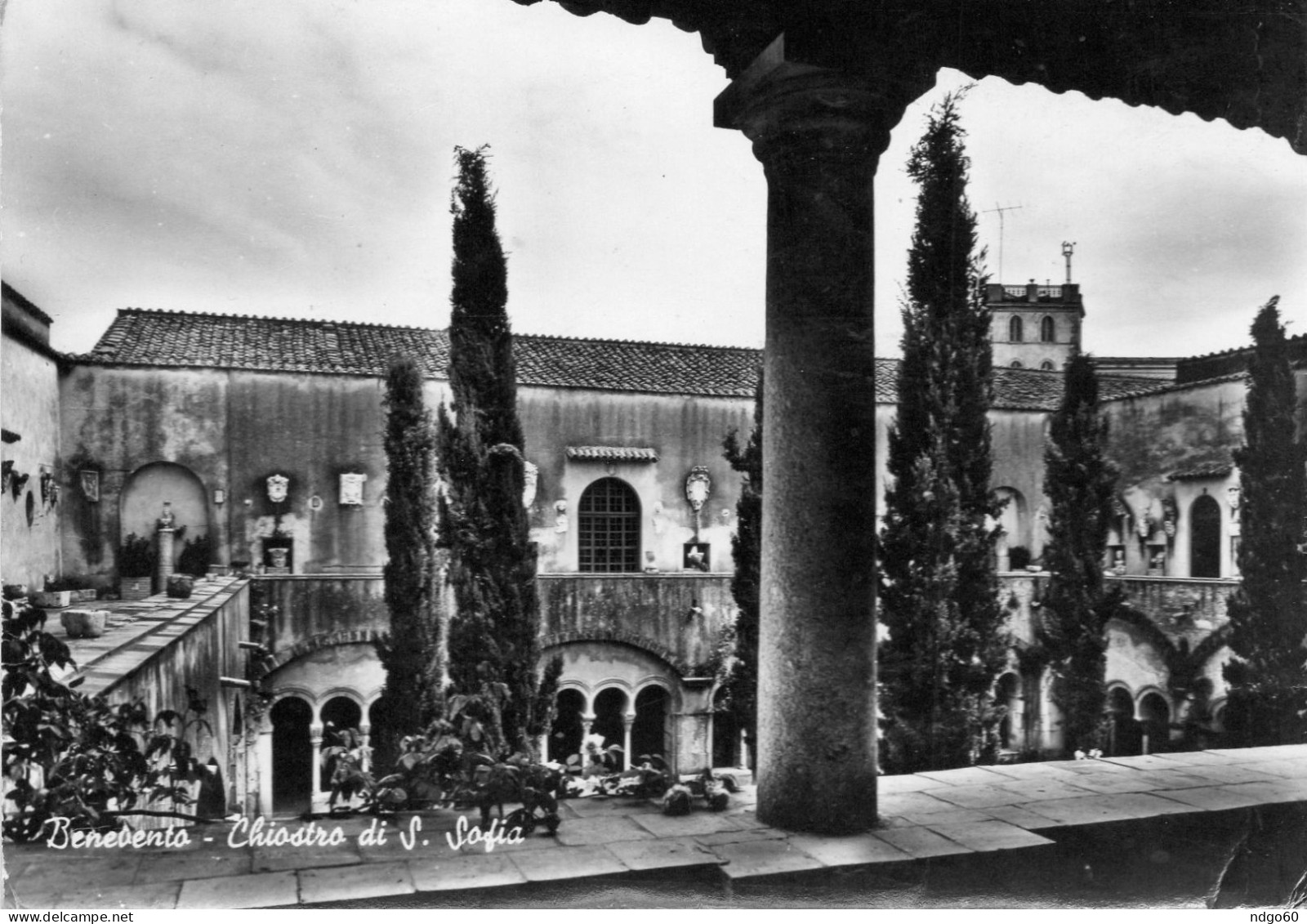 Benevento - Chiostro Di Santa Sofia - Benevento