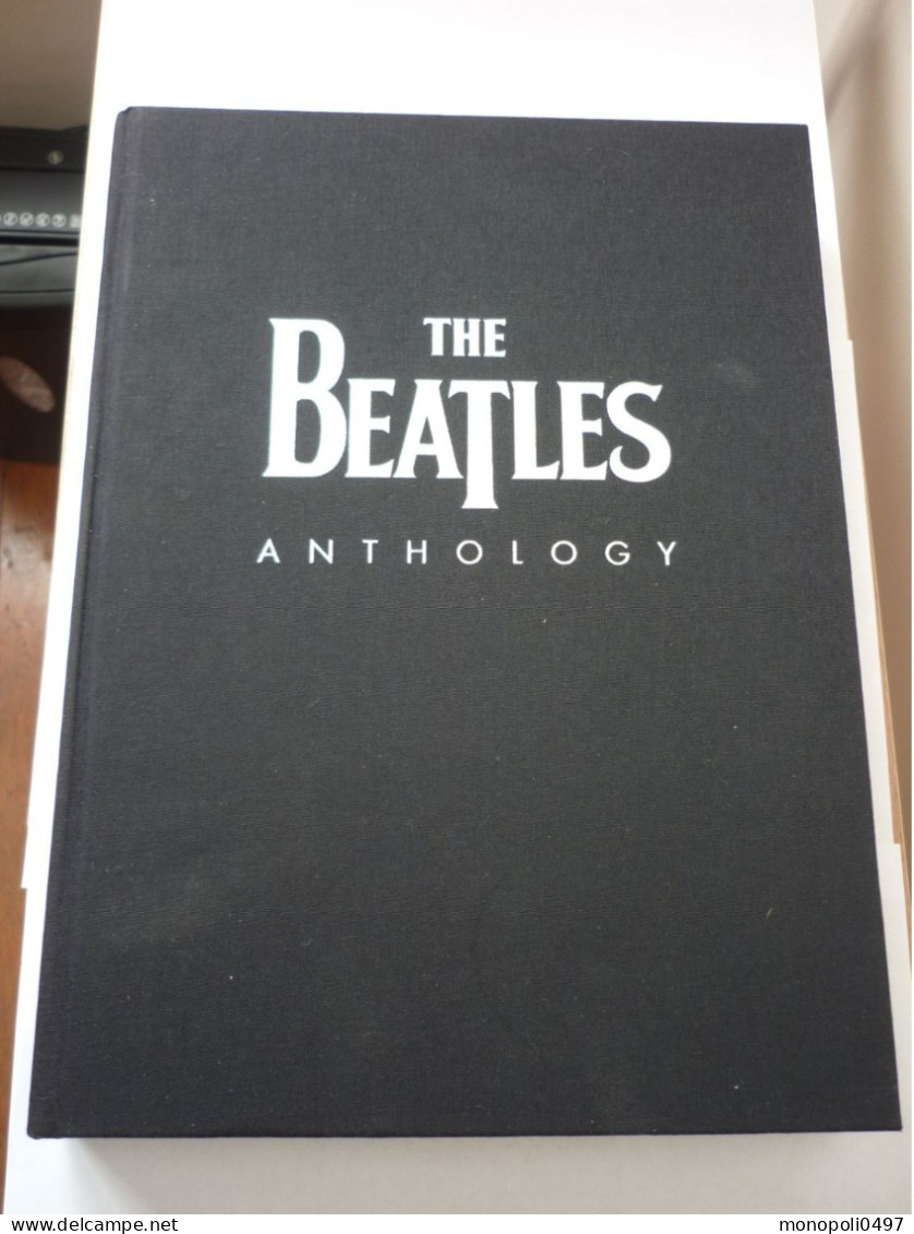 Lot Deux Livres Sur Les Beatles - Wholesale, Bulk Lots