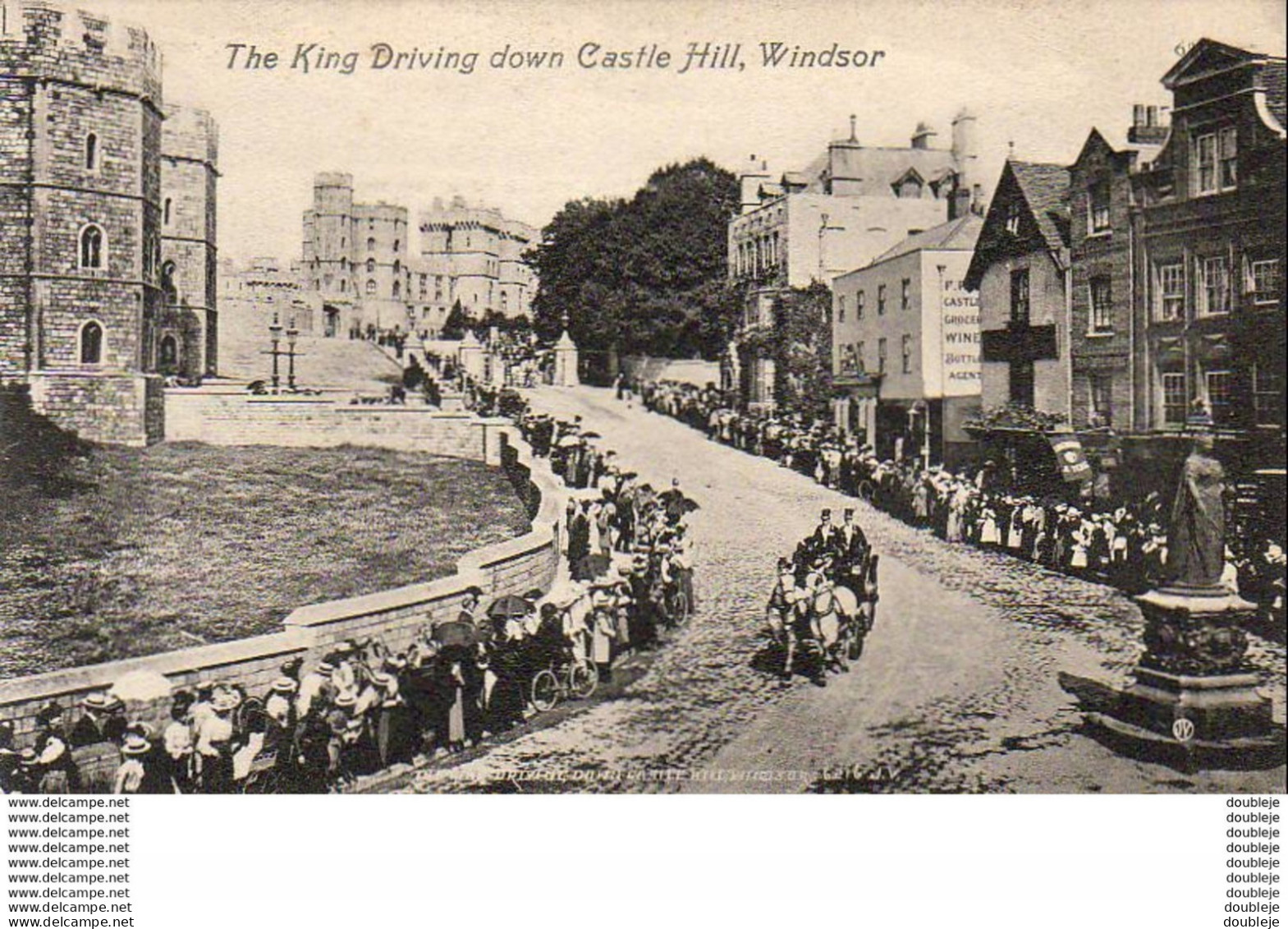 ANGLETERRE The King Driving Down Castle Hill , Windsor - Windsor