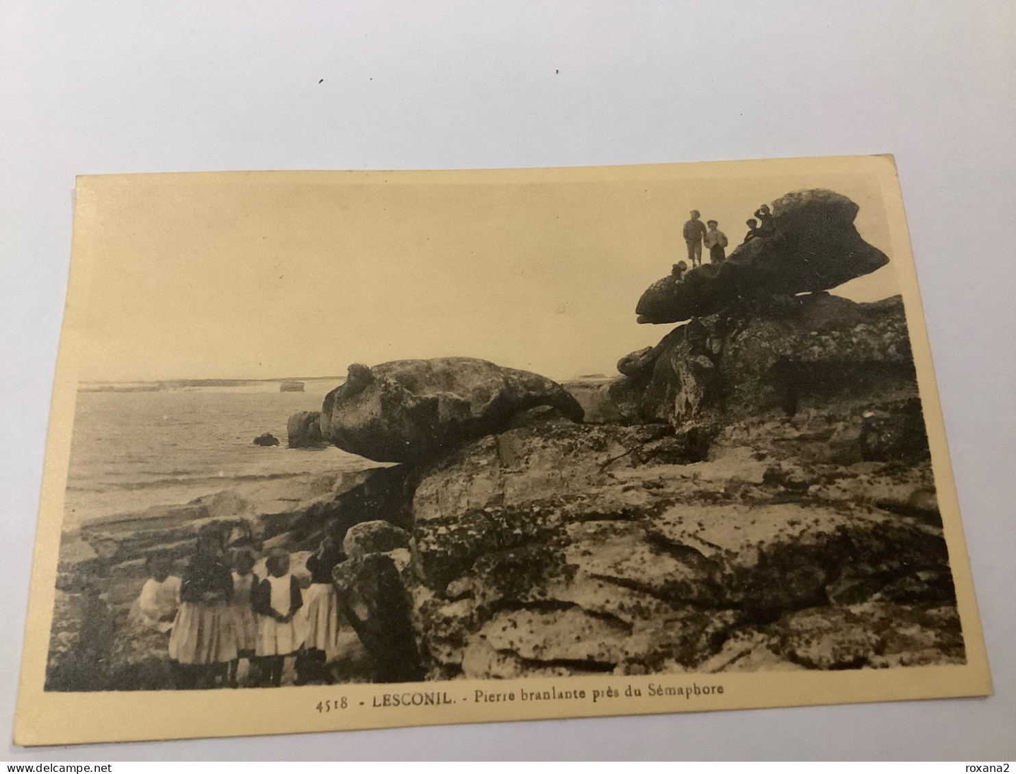 29 Lesconil Pierre Branlante Près Du Sémaphore - Lesconil