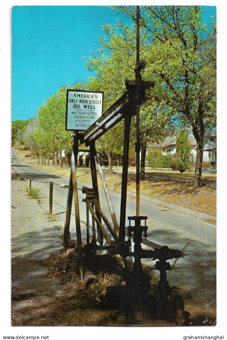 Postcard USA OK Oklahoma Barnsdall America's Only Main Street Oil Well Unposted - Sonstige & Ohne Zuordnung