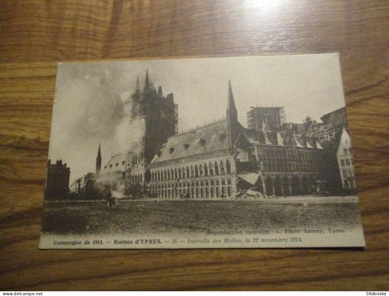CPA Campagne De 1914 - Ruines D' Ypres - Incendie Des Halles - Ieper