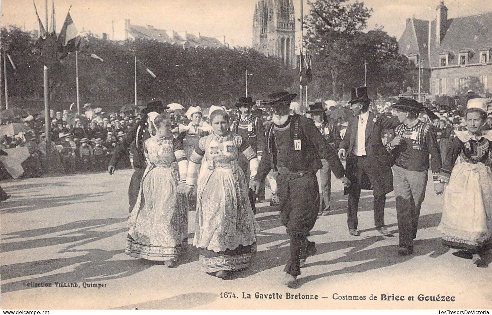 FRANCE - La Gavotte Bretonne - Costumes De Briec Et Gouezec - Animé -  Carte Postale Ancienne - Sonstige & Ohne Zuordnung