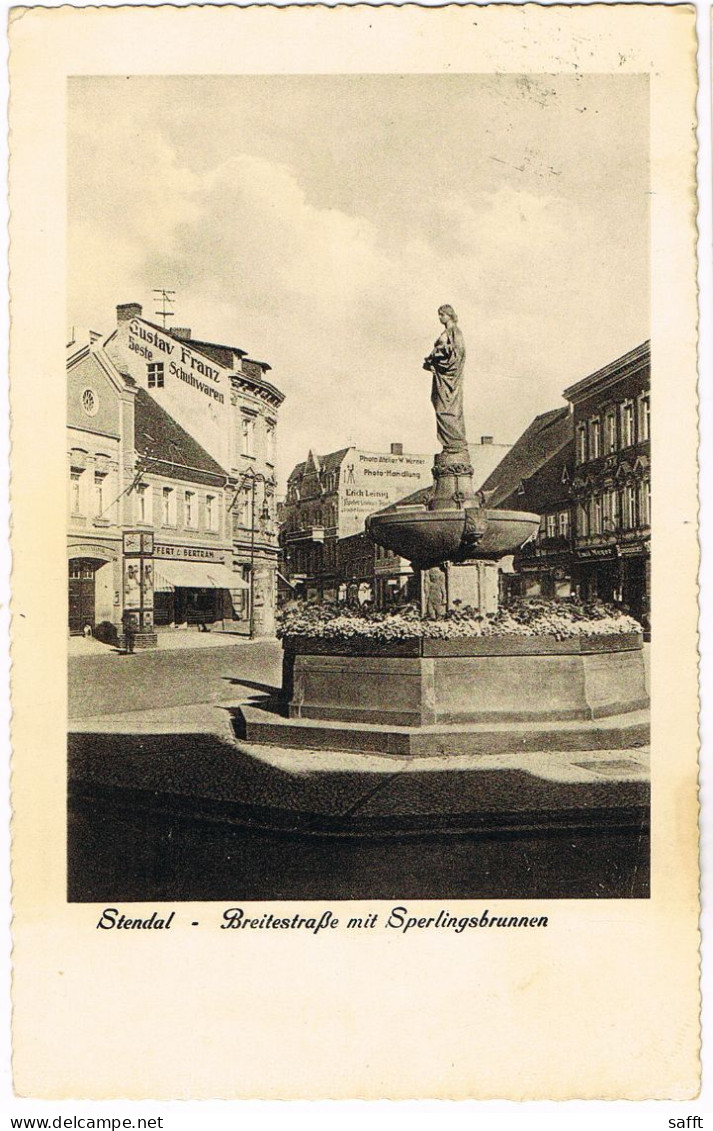 AK Stendal, Breite Straße Mit Sperlingsbrunnen 1933 - Stendal