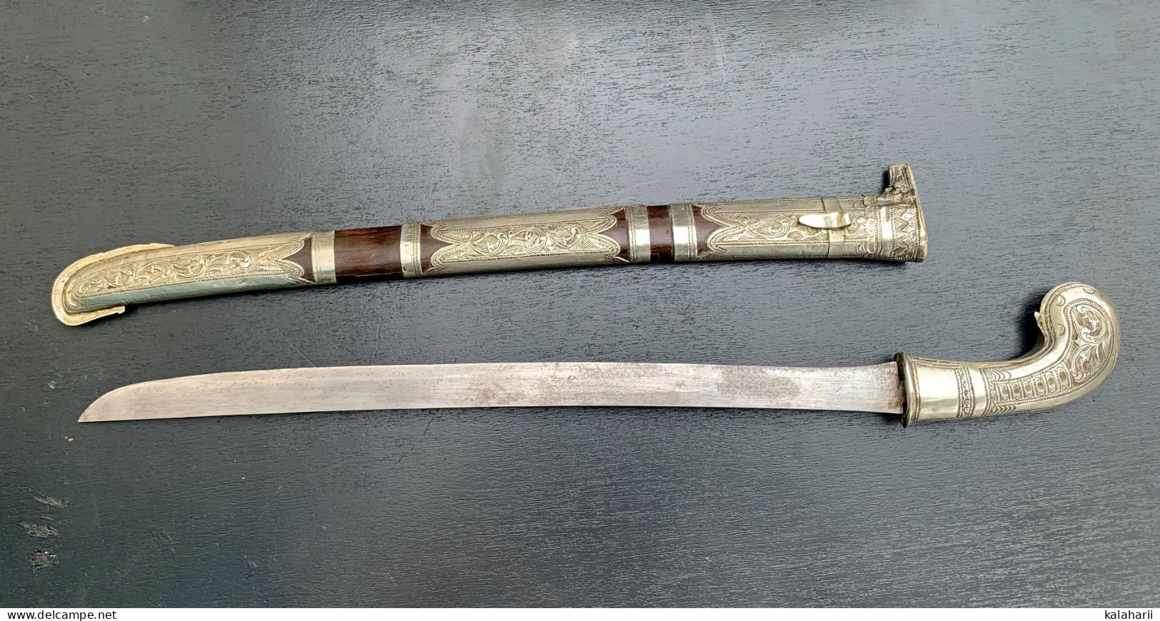 LONG COUTEAU GOLOK, CIRCA1900, SUNDA, OUEST DE JAVA, INDONESIE PHILIPPINES, KRISS, KERIS, RARE