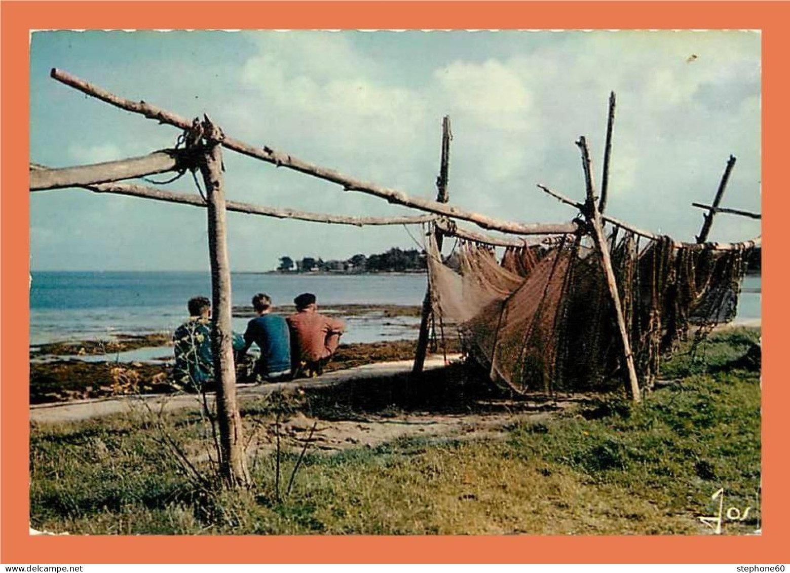 A342 / 441 Filets SÃ©chant Dans Un Petit Port De PÃªche De Bretagne - Pêche