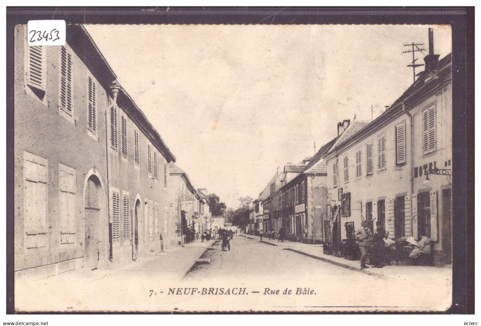 NEUF BRISACH - RUE DE BÂLE - B ( LEGER PLI ) - Neuf Brisach