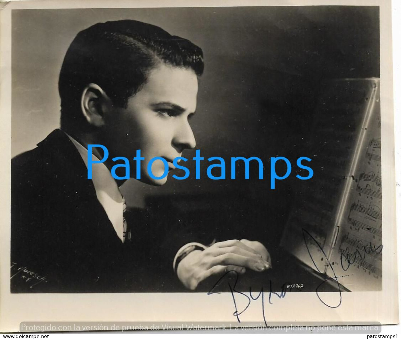 226048 ARTIST BYRON JANIS US MUSIC AUTOGRAPH PHOTO NO POSTAL POSTCARD - Other & Unclassified