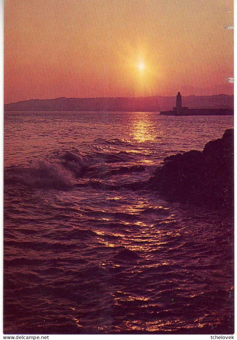 Thèmes. Phares. Coucher De Soleil  & Cou17 & Phares Bretagne 3 Vues & Pachyderme & SFR & 11 St Mathieu & Gardiens - Lighthouses