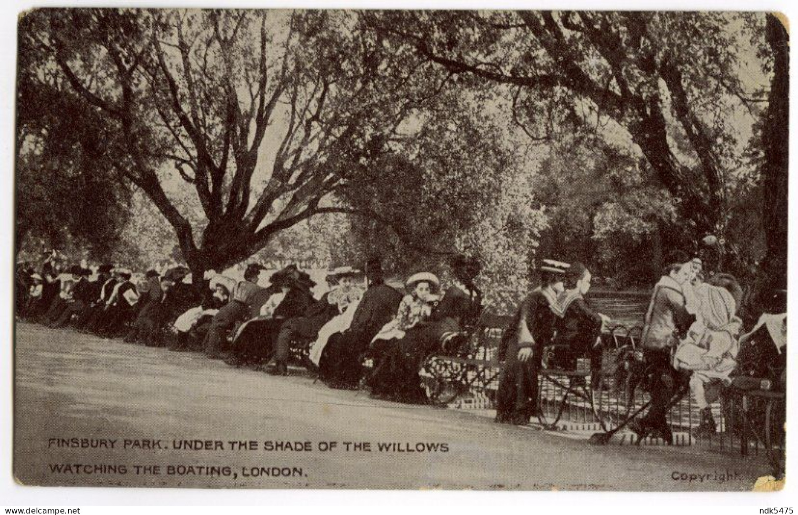 LONDON : FINSBURY PARK ...WATCHING THE BOATING / CALLINGTON, STOKE CLIMSLAND, DOWNGATE, GROVE COTTAGE (DOWN) - London Suburbs