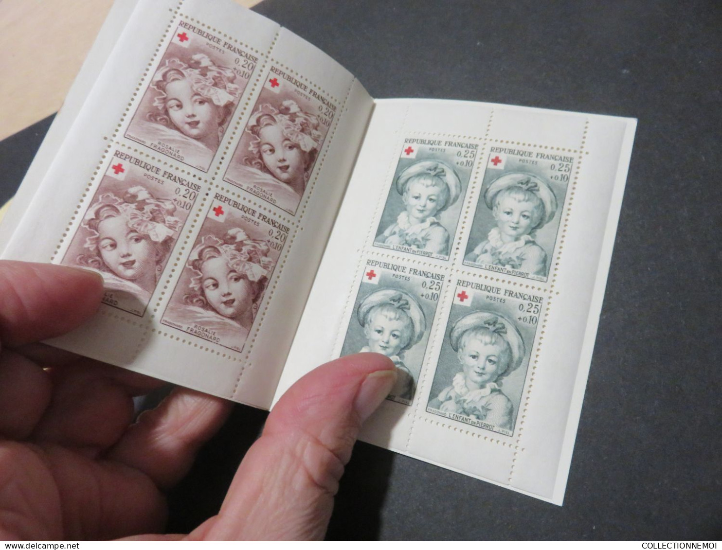 LOT de CARNETS CROIX ROUGE,,neufs ,, tous montrés dont carnet 1955