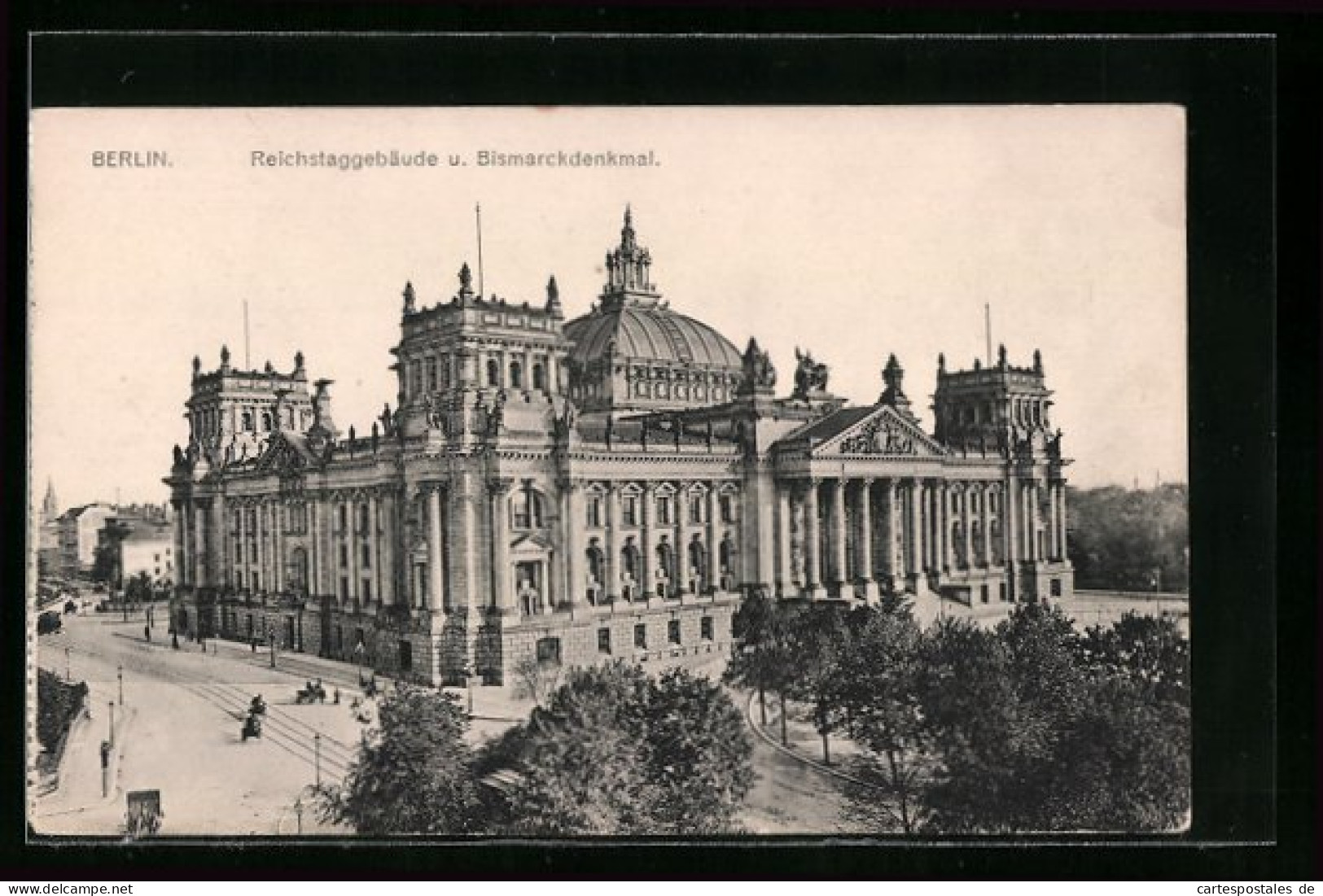 AK Berlin, Blick Auf Das Reichstagsgebäude Und Das Bismarckdenkmal  - Dierentuin