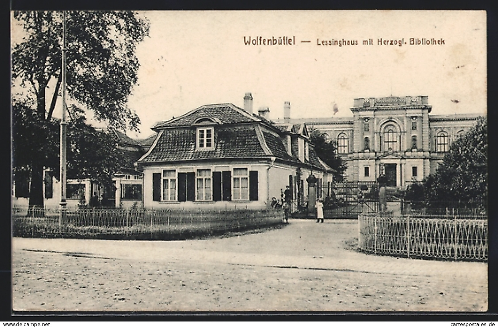 AK Wolfenbüttel, Lessinghaus Mit Herzoglicher Bibliothek  - Wolfenbuettel