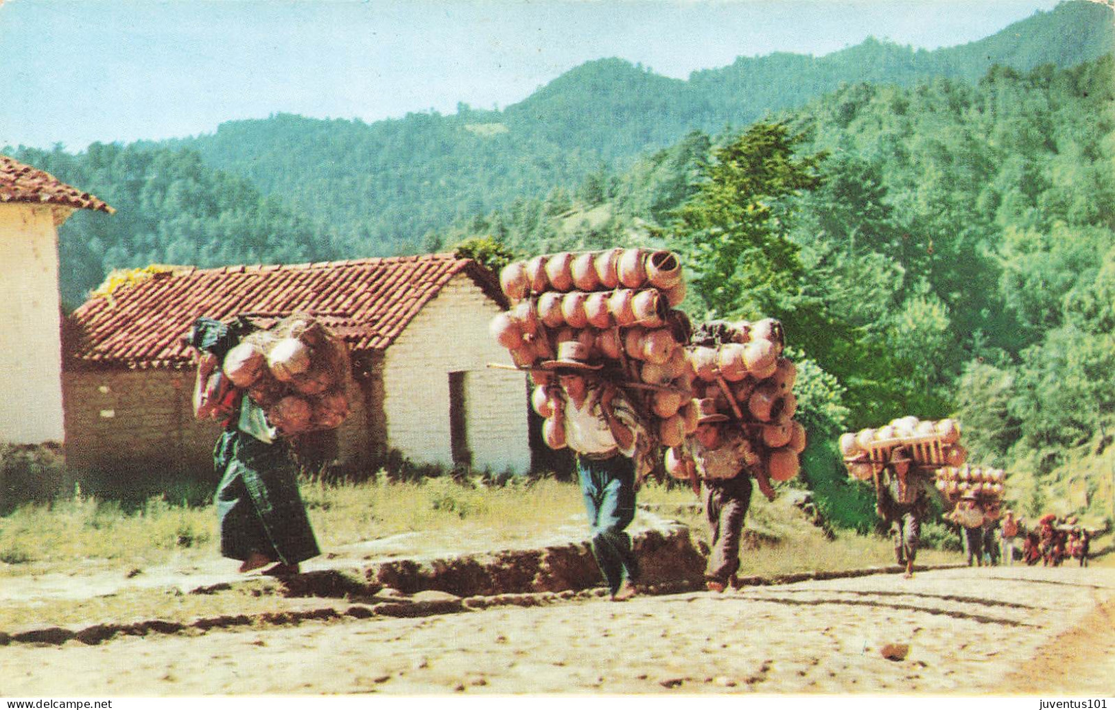 CPSM Pottery Carrier,Chichicastenango-Guatemala    L2789 - Guatemala