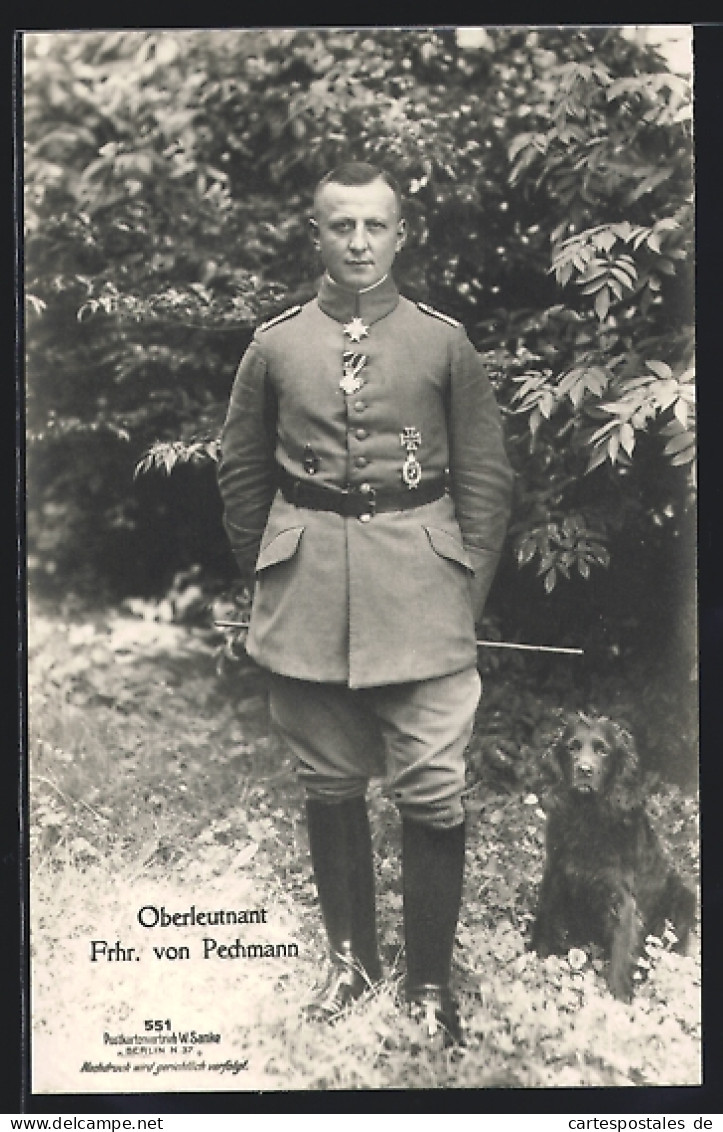 Foto-AK Sanke Nr. 551: Kampfflieger Oberleutnant Frhr. Von Pechmann In Uniform Mit Hund  - 1914-1918: 1st War