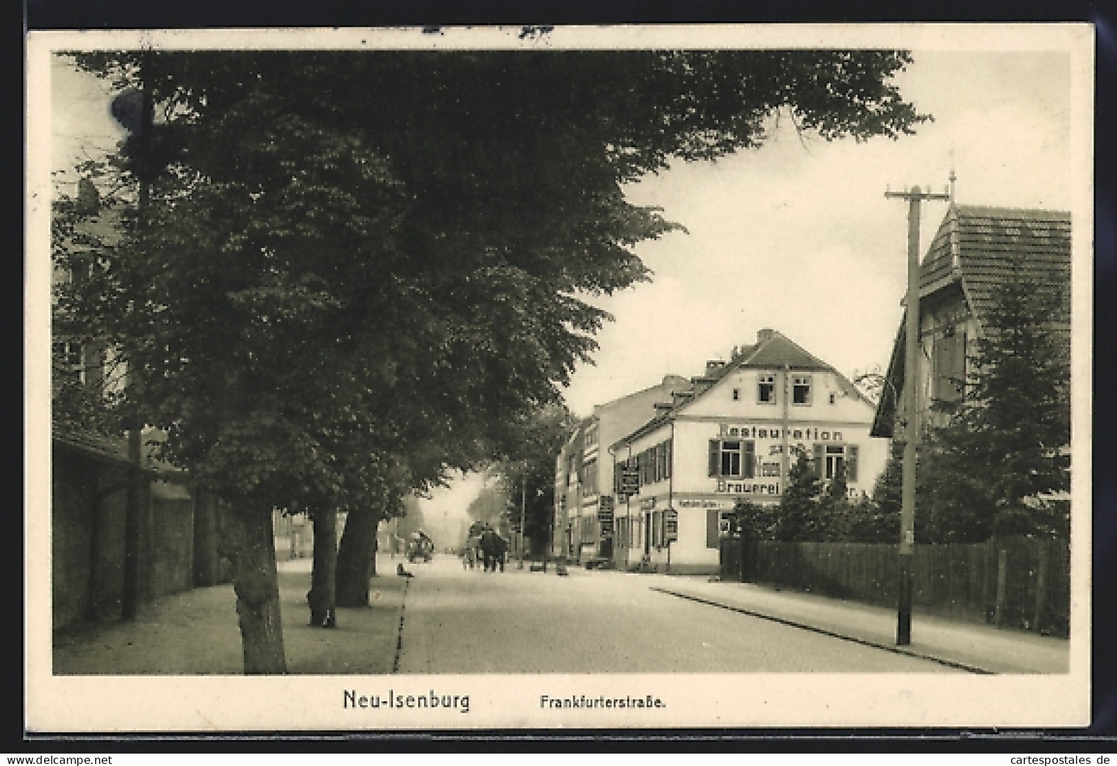 AK Neu-Isenburg, Partie An Der Frankfurterstrasse Mit Blick Auf Ein Restaurant  - Neu-Isenburg