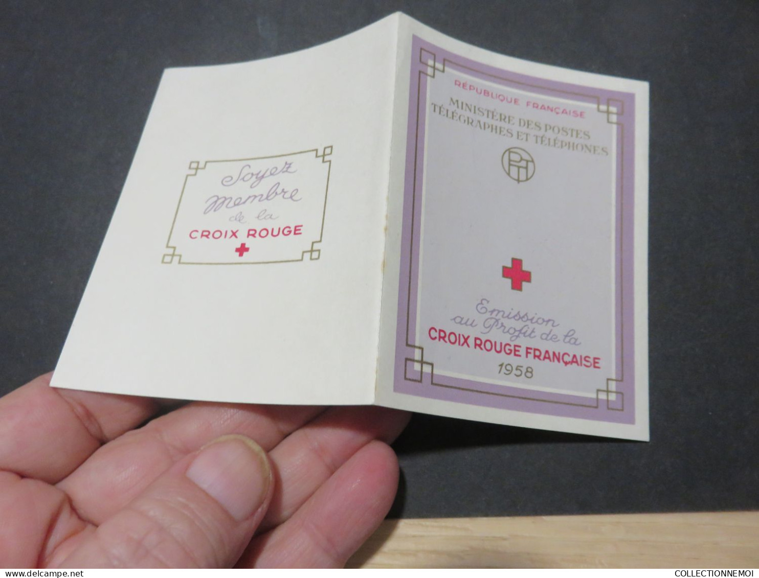 1 lot de carnets CROIX ROUGE ,,certains rouillés ,,certains oblitérés,certains avec manques ,DONC DEFAUTS