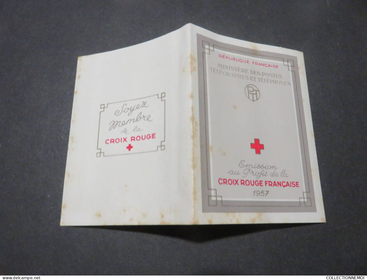 1 lot de carnets CROIX ROUGE ,,certains rouillés ,,certains oblitérés,certains avec manques ,DONC DEFAUTS