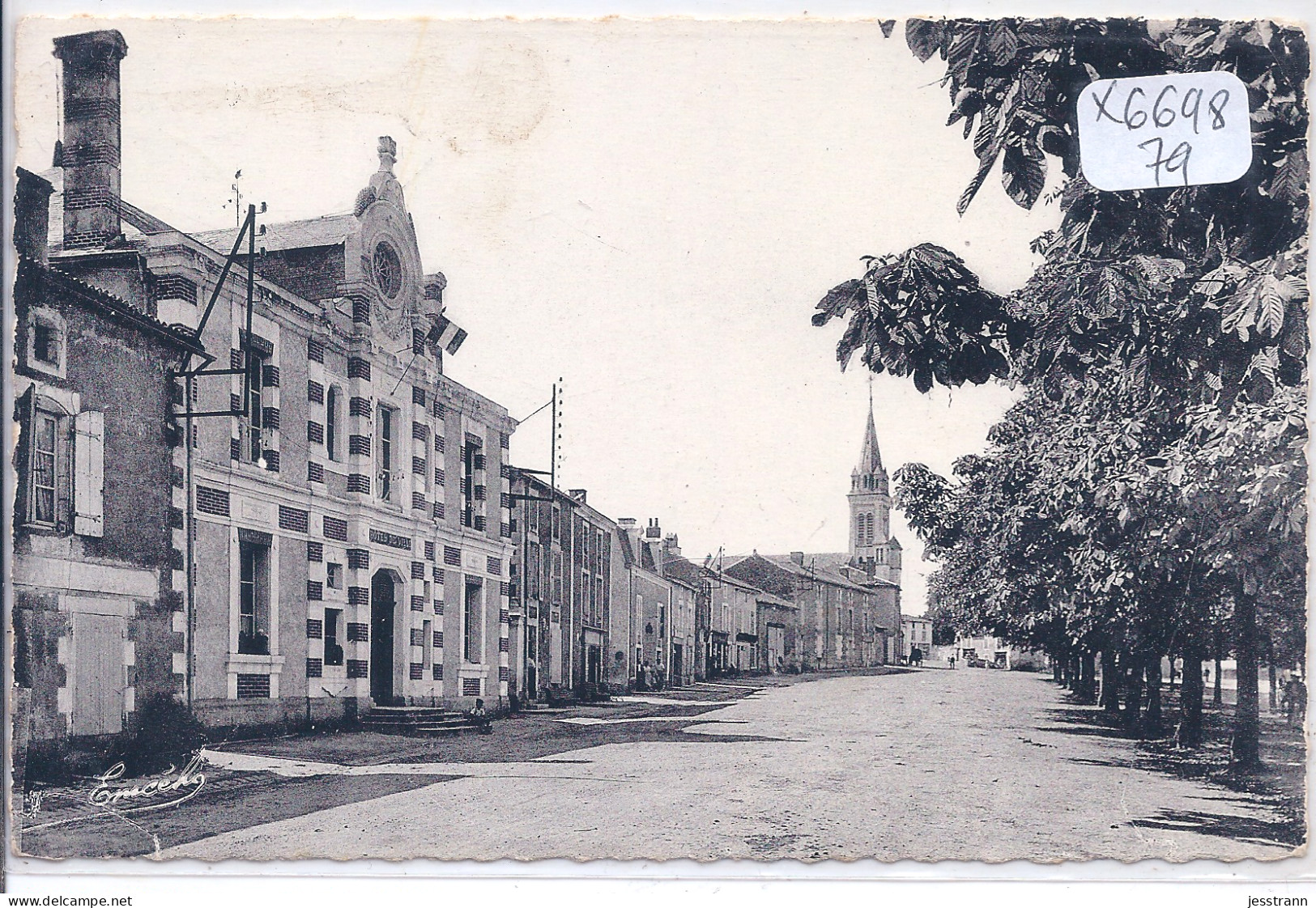 THENEZAY- L HOTEL DE VILLE ET LES PROMENADES - Thenezay