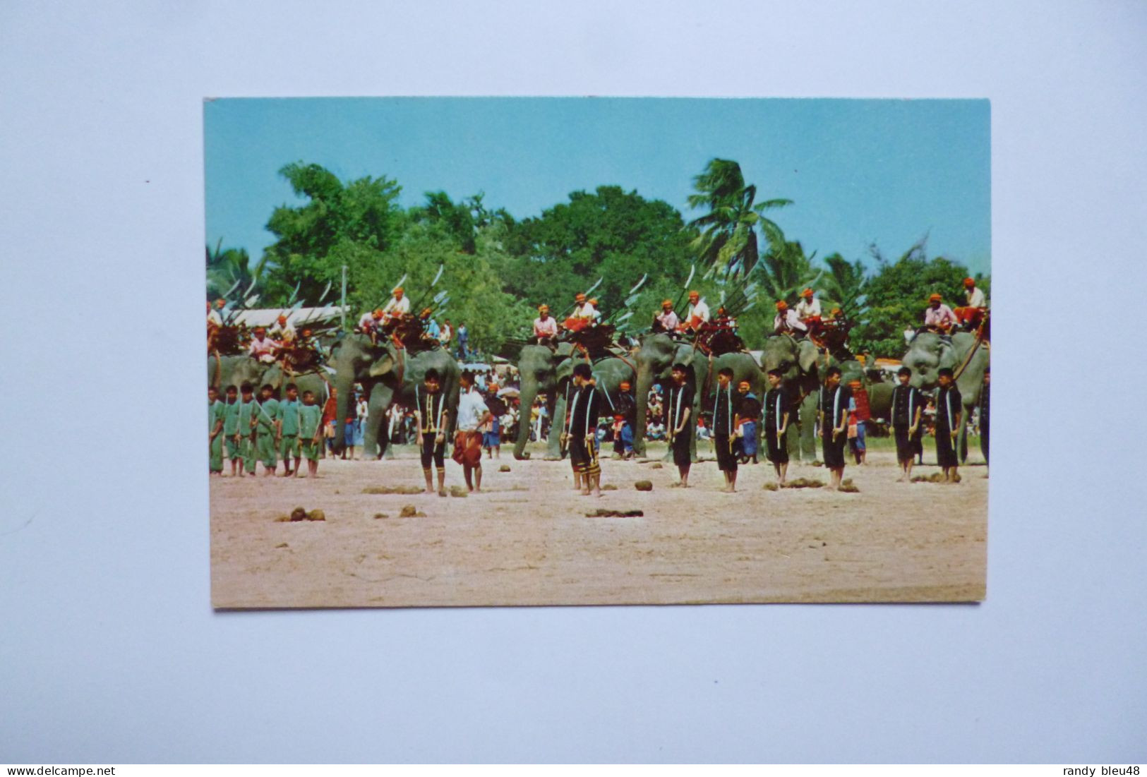 Showing The Ancient Time Elephants Used In The War At SURIN    -  THAILAND  -  THAILANDE - Tailandia