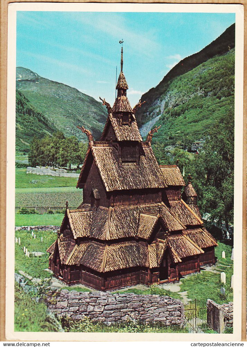 04645 / Norge SOGN Borgund Stavkirke 1150 Stave Church Foto NORMANN BALESTRAN 1963 à ROUSSIER  Bd Saint-Michel Paris - Norvège