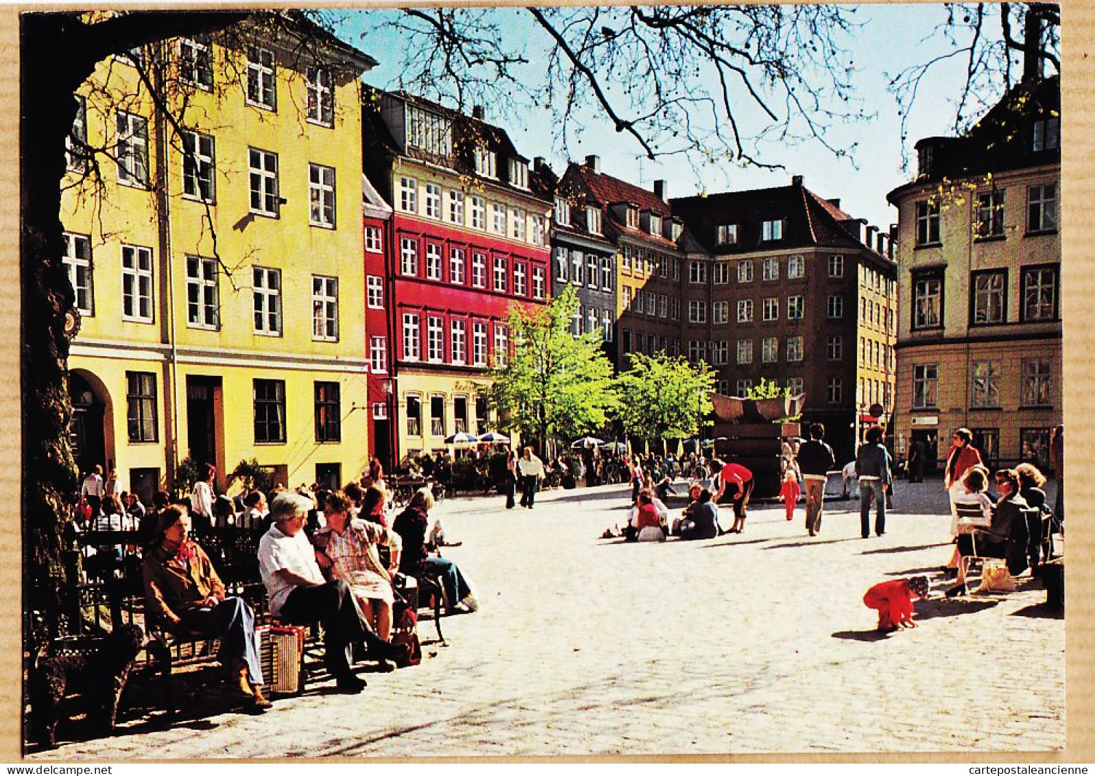 04675 / Danmark COPENHAGEN The FRANCISCANS ' Square Der Graubrüderplatz Kopenhagen Denmark COPENHAGUE 1970s - Danemark