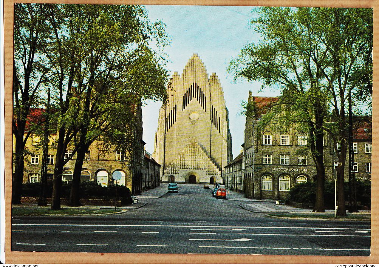 04670 / Danmark COPENHAGEN Grundvigs Kirche Eglise Church Denmark COPENHAGUE 1970s - Danemark