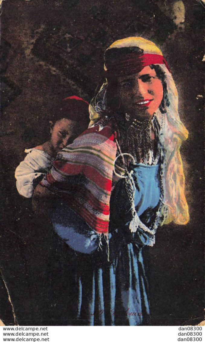 BEDOUINE AVEC ENFANT SUR LE DOS - Women