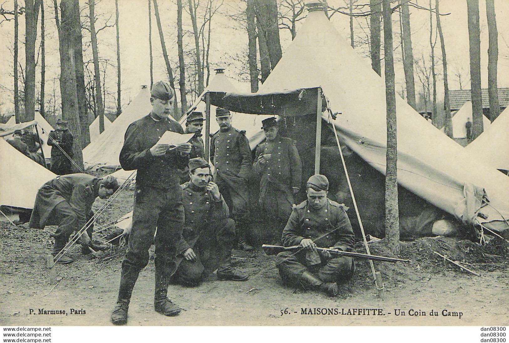 78 MAISONS LAFFITTE UN COIN DU CAMP - Casernes