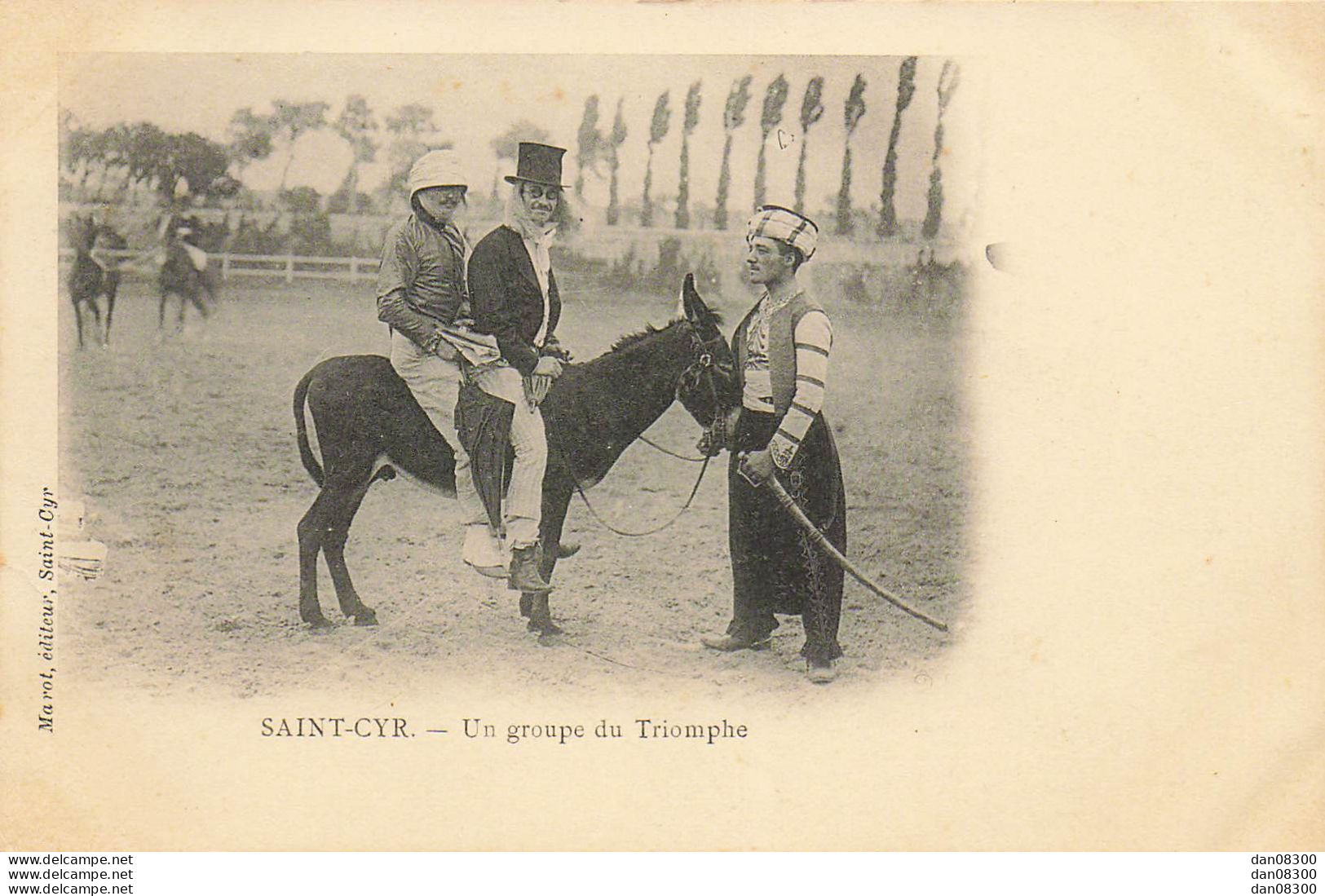 78 SAINT CYR UN GROUPE DU TRIOMPHE - Circus