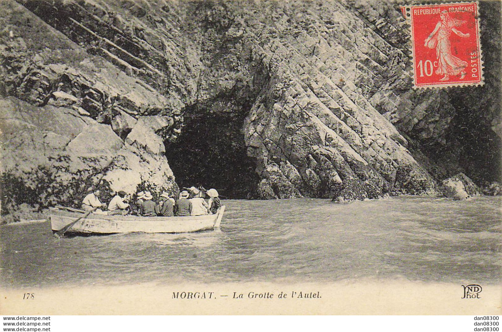 29 MORGAT LA GROTTE DE L'AUTEL - Morgat