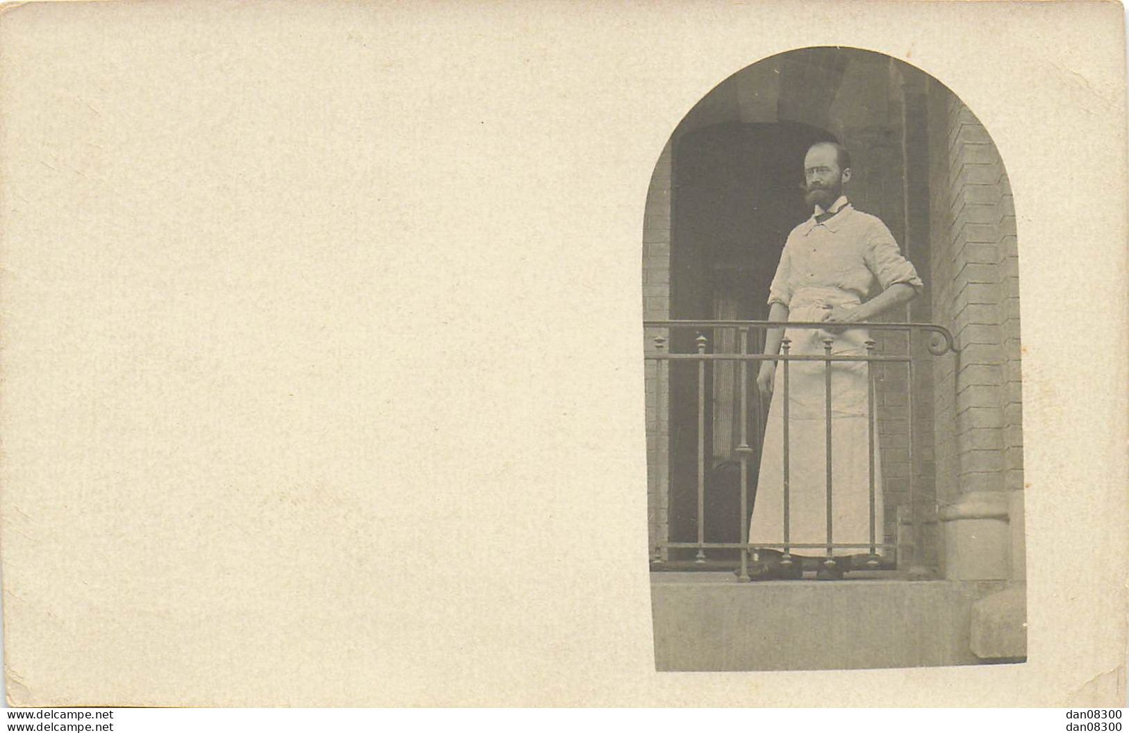 CARTE PHOTO IDENTIFIEE PAR MOI UN CHIRURGIEN DE L'HOPITAL TROUSSEAU A PARIS EN 1901 - To Identify