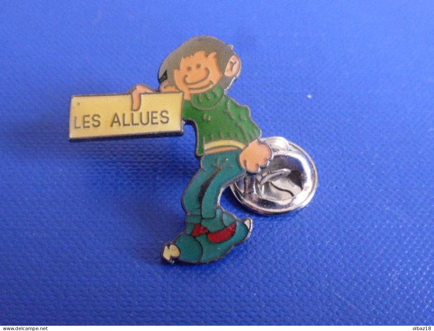 Pin's BD Gaston Lagaffe - Pancarte Les Allues - Savoie - Franquin Bande Dessinée (SB52) - Comics