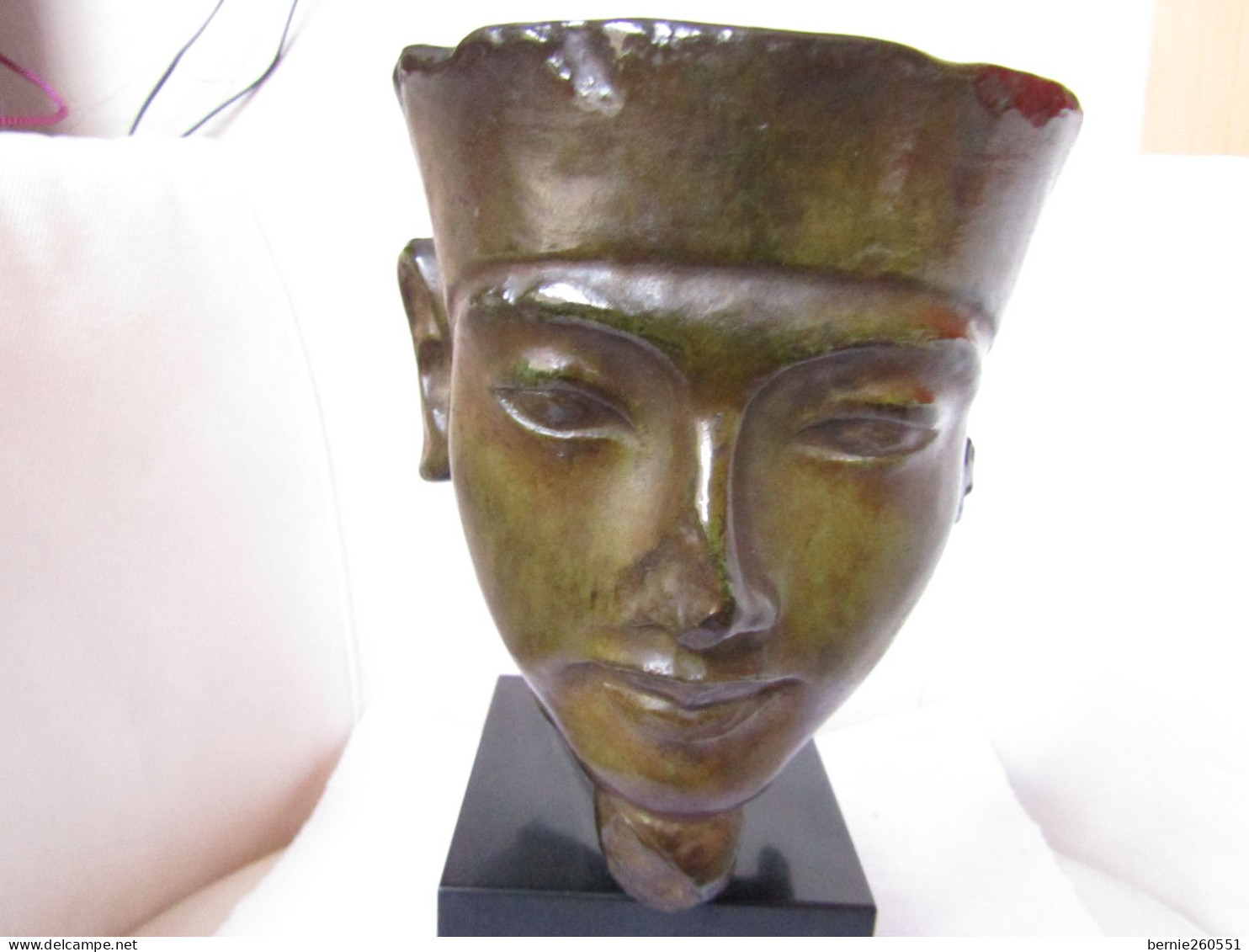 Formidable Bronze Sur Socle Marbre Du Masque De Néfertiti - Arte Africana