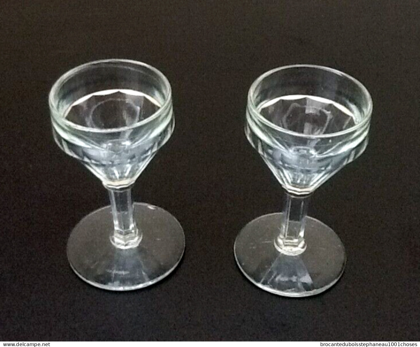 2 Verres à Pied Bistrot Verre Transparent à Facettes - Glasses