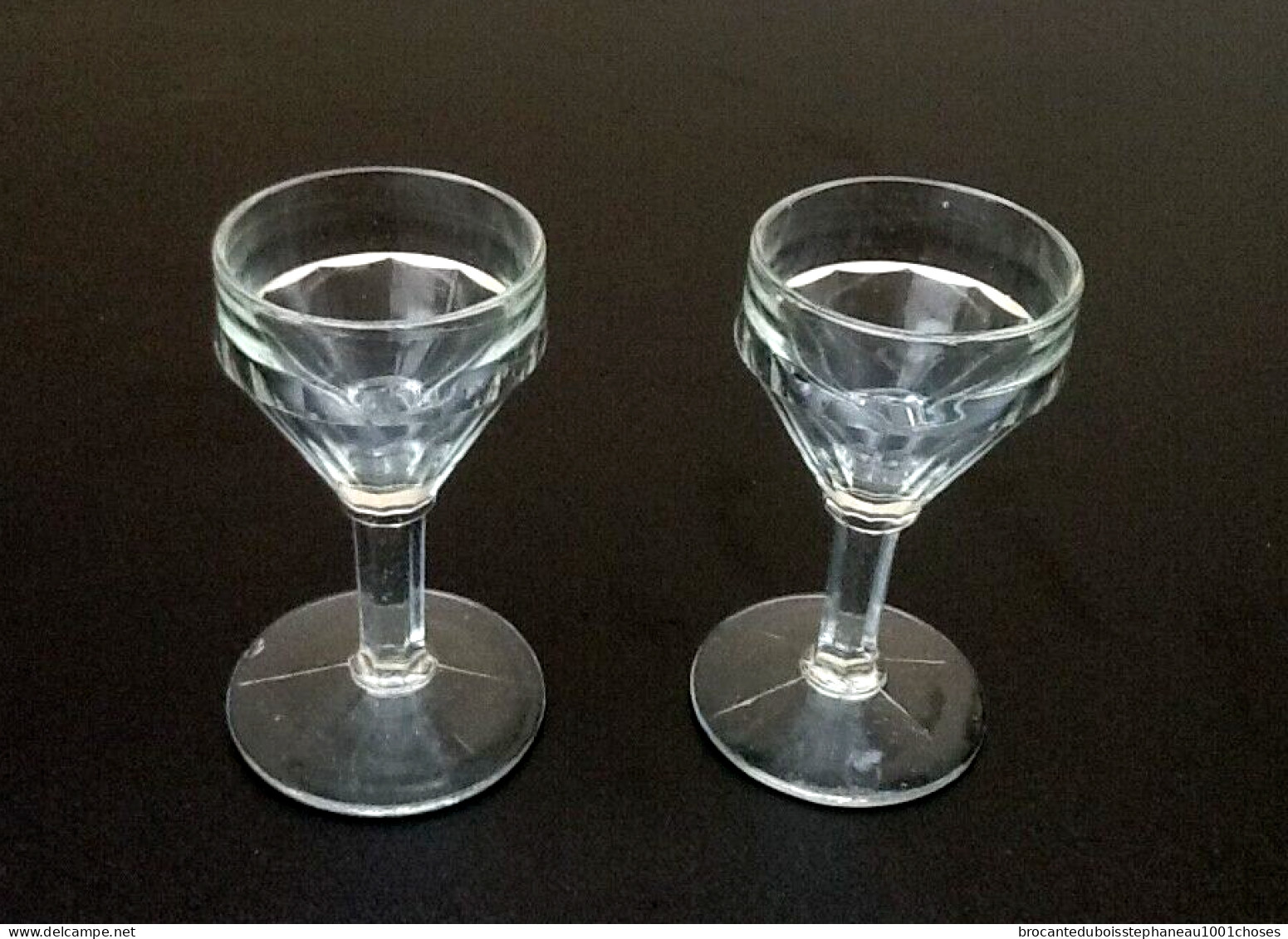 2 verres à pied Bistrot Verre transparent à facettes