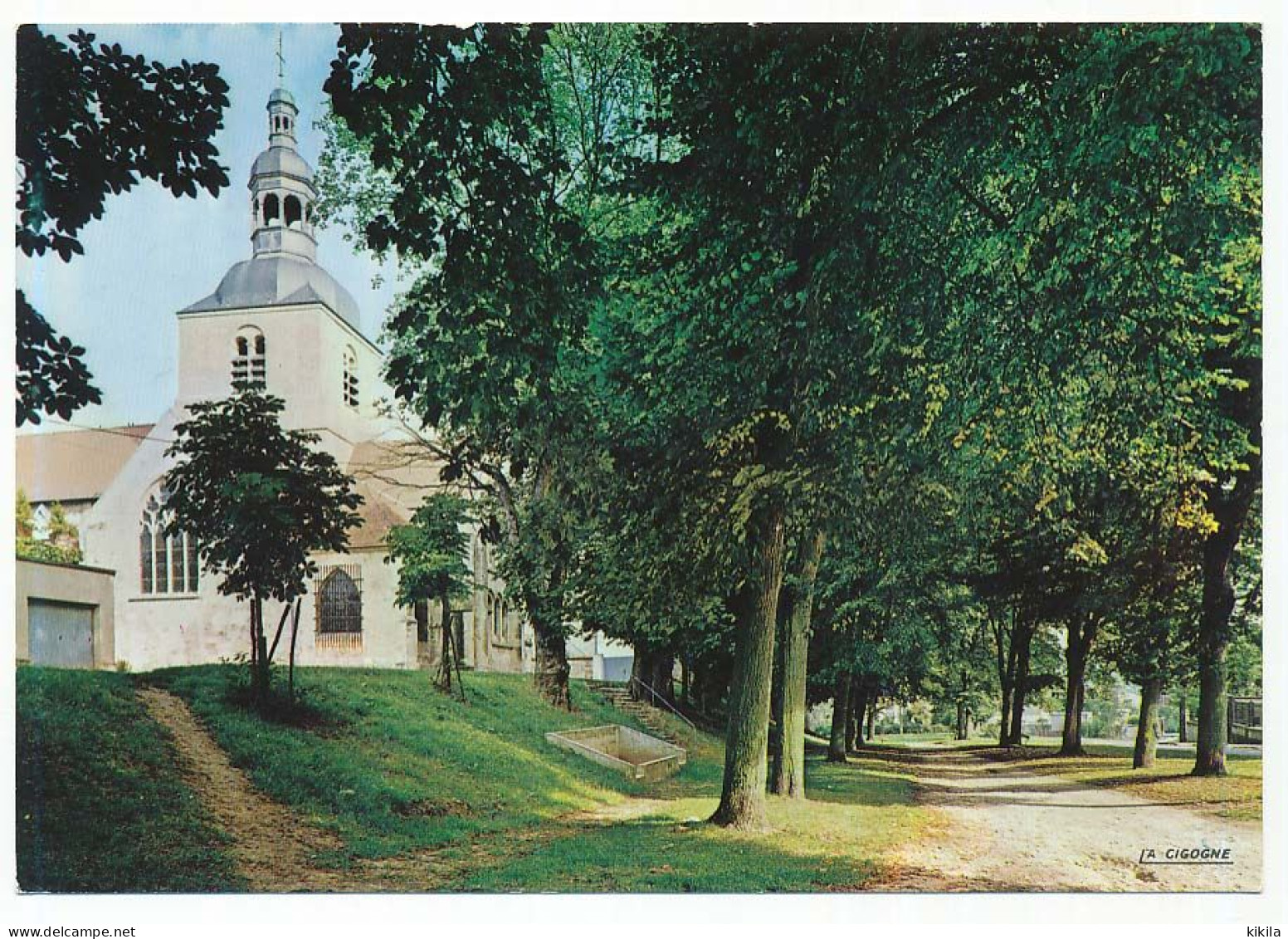 CPSM / CPM 10.5 X 15 Marne FISMES L'Eglise Ste MACRE - Fismes