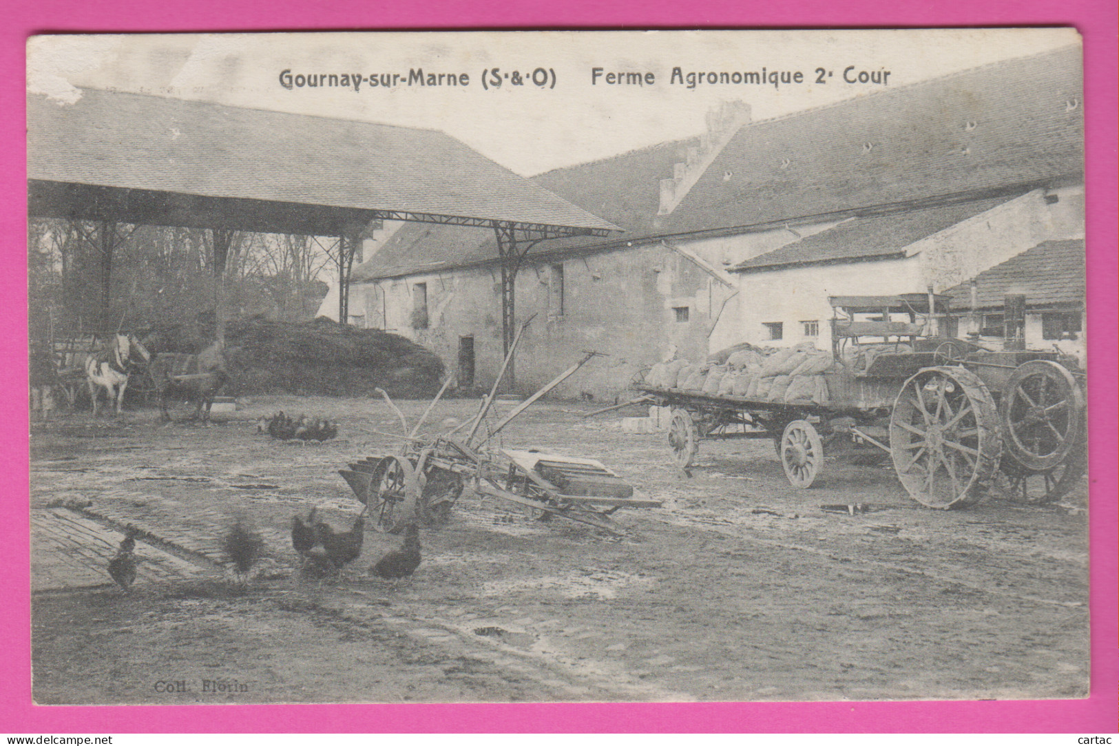 D93 - GOURNAY SUR MARNE - FERME AGRONOMIQUE 2e COUR - Chevaux - Volailles - Tracteur - Charrue - Remorque Avec Sacs  - Gournay Sur Marne