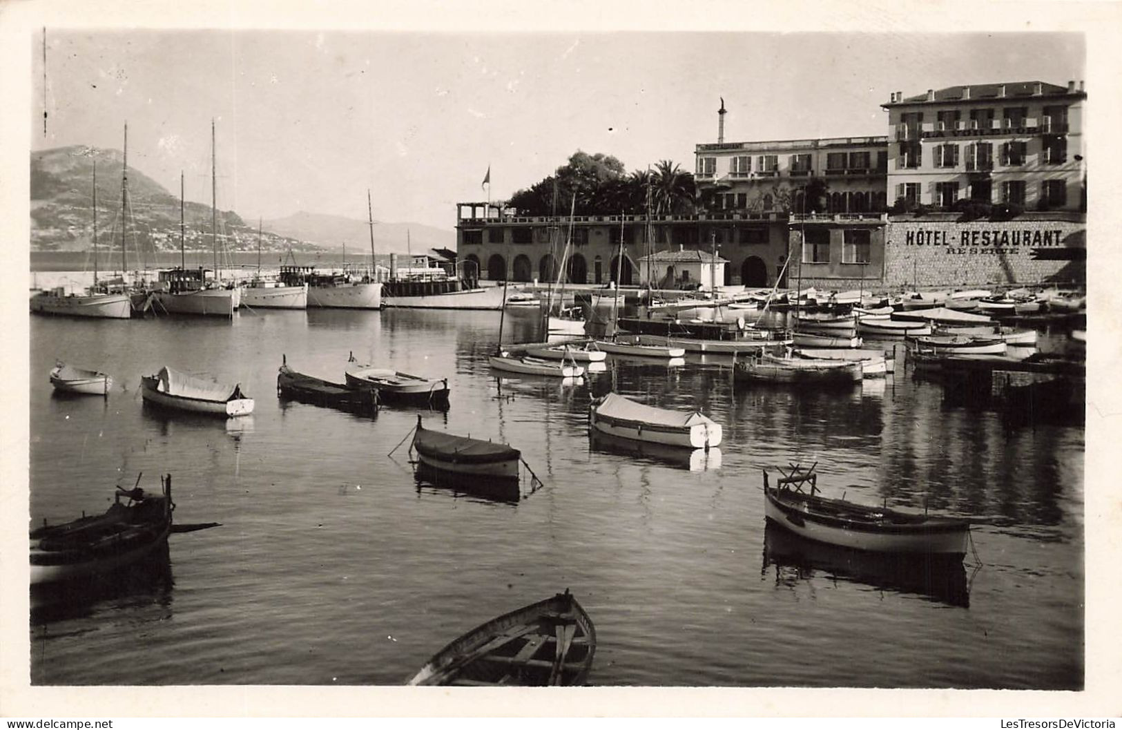 FRANCE - St Jean Cap Ferrat - Vue Sur Le Port - Des Bateaux - Vue Générale - Vue Sur La Mer - Carte Postale Ancienne - Saint-Jean-Cap-Ferrat