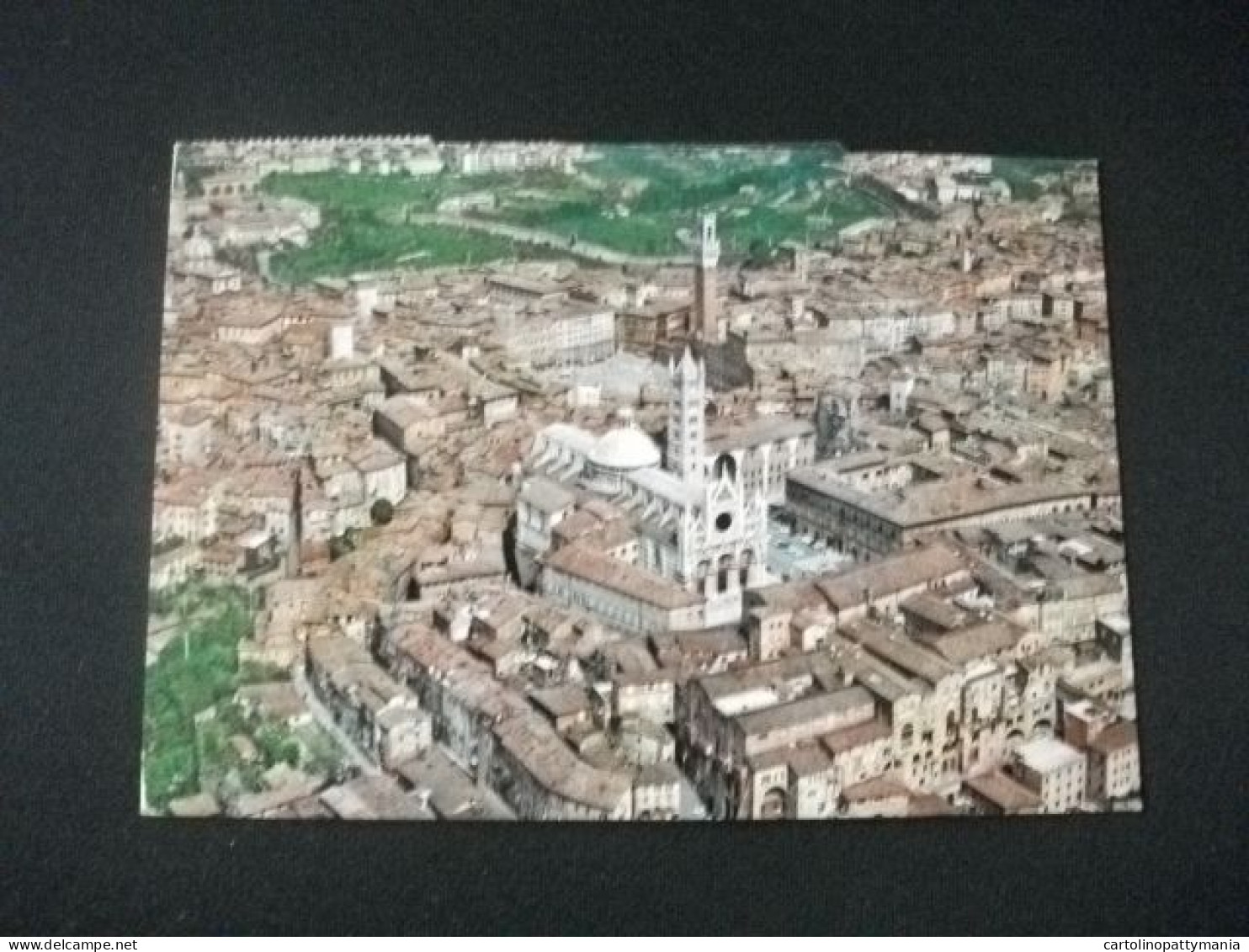 SIENA PIAZZA LA CATTEDRALE ED IL PALAZZO PUBBLICO VEDUTA AEREA - Siena