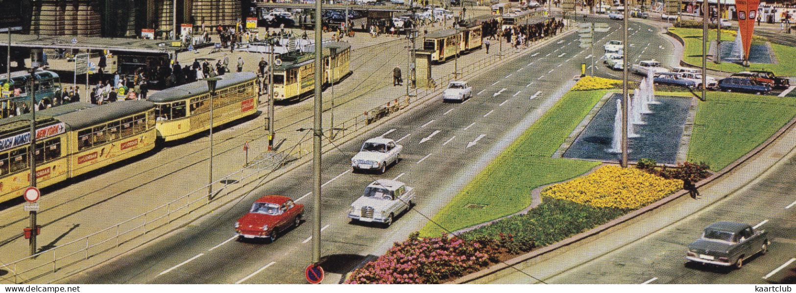 Frankfurt Am Main: VW 1500 NOTCHBACK, MERCEDES W111, W110, FORD P5, 5x TRAM - Am Hauptbahnhof - Turismo