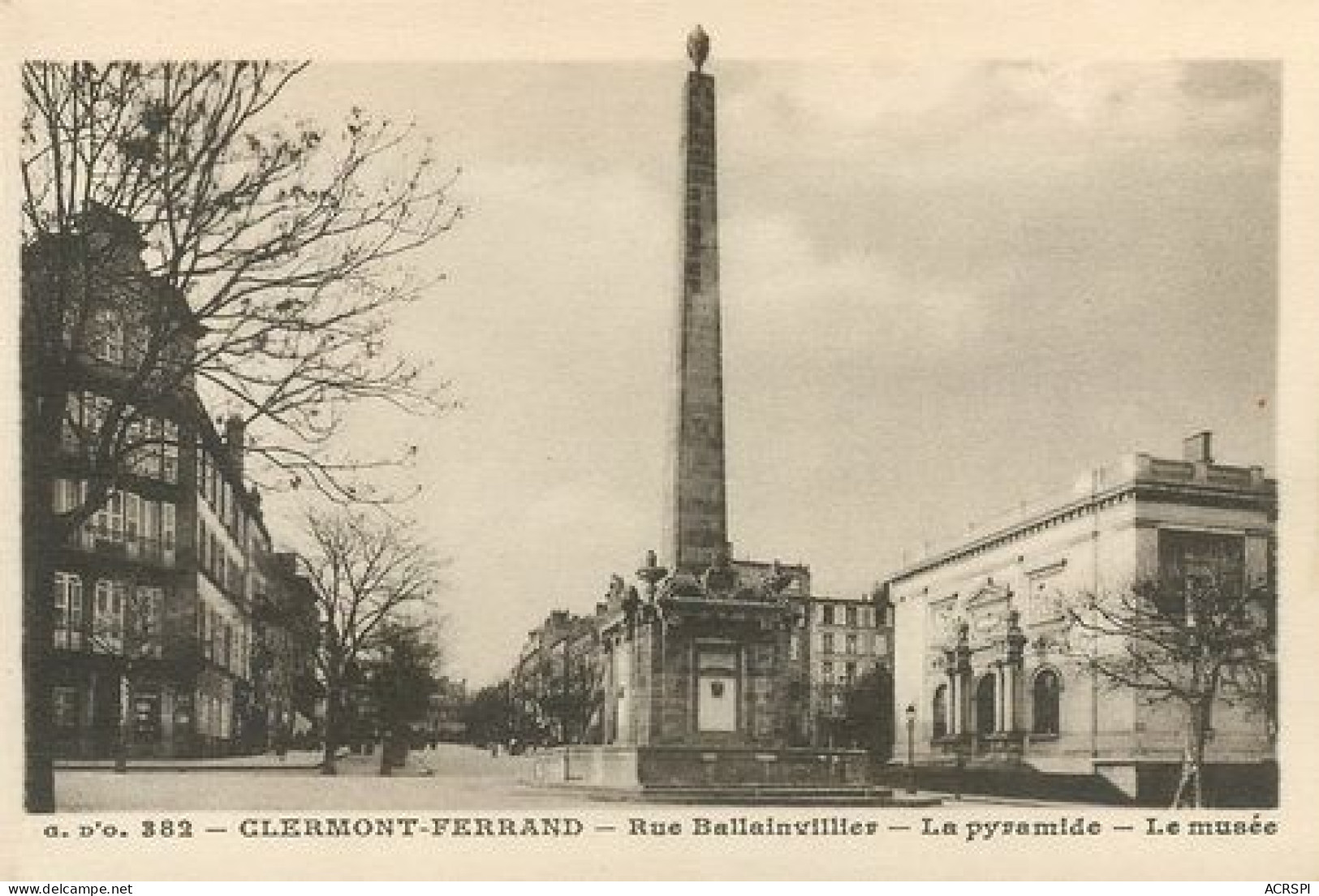 CLERMONT FERRAND Rue BALLAINVILLIER La Pyramide  Le Musee  23   (scan Recto-verso)MA2220Ter - Clermont Ferrand