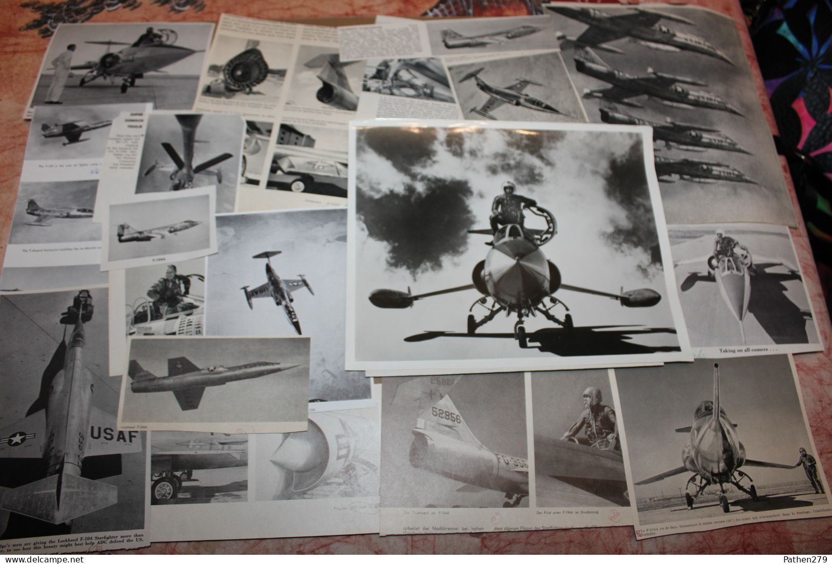 Lot de 667g d'anciennes coupures de presse et photos de l'aéronef américain Lockheed F-104 "Starfighter"