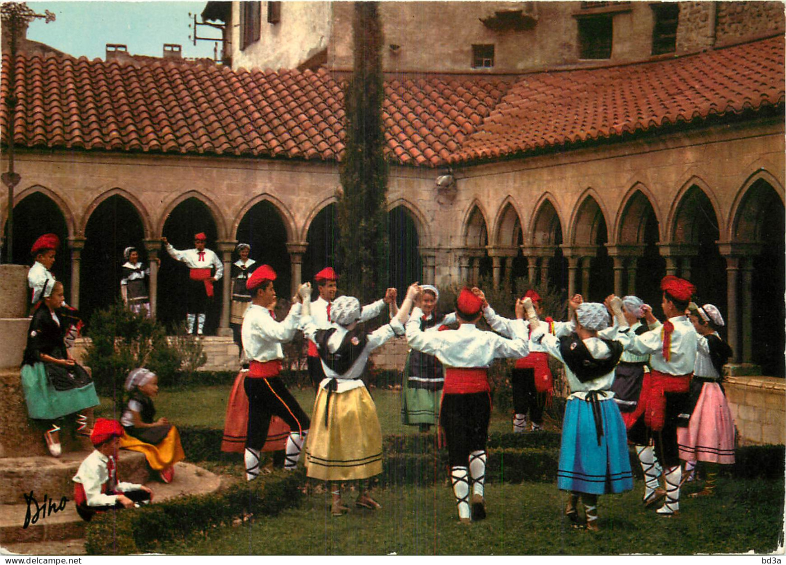 66 - ARLES SUR TECH - FOLKLORE - Danses