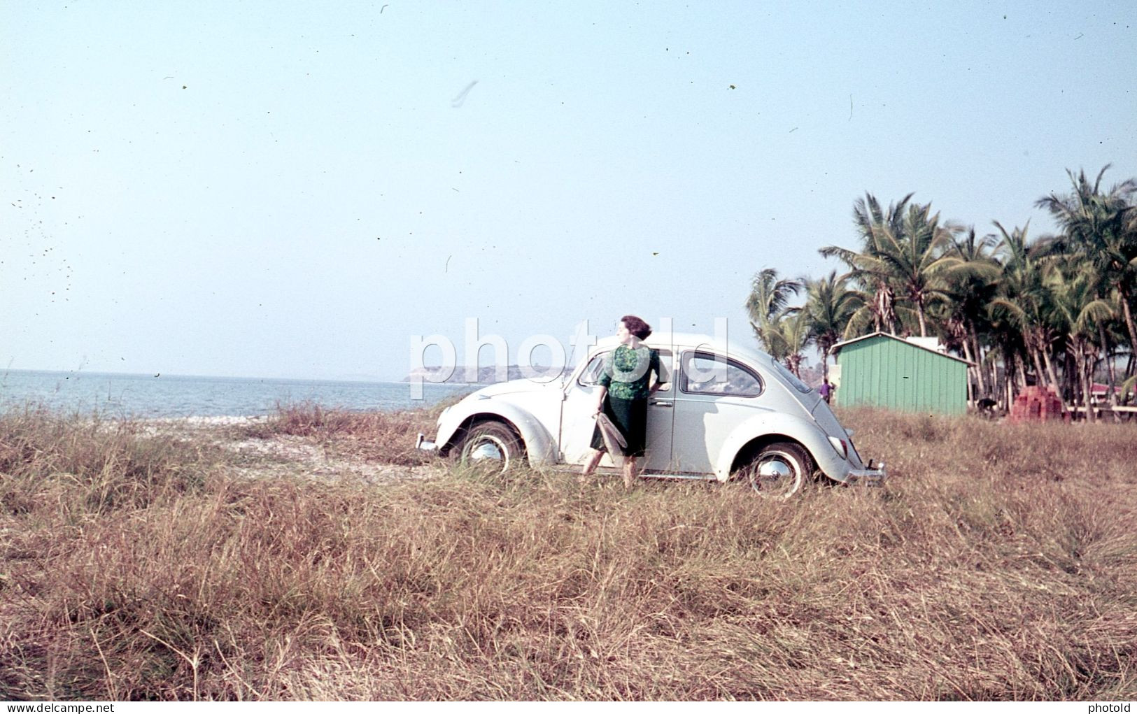 ANGOLA AFRICA  VW VOLKSWAGEN BEETLE KAFER ORIGINAL AMATEUR 35mm SLIDE PHOTO 1965 NB3937 - Diapositive