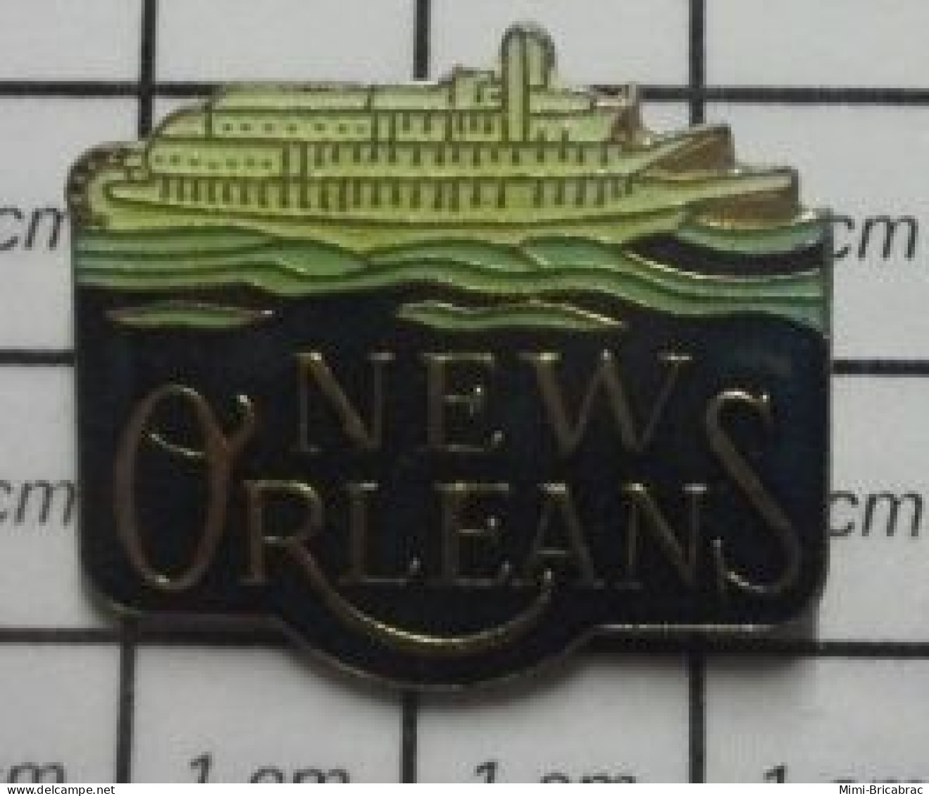 1920 Pin's Pins / Beau Et Rare / VILLES / USA NEW ORLEANS BATEAU A VAPEUR - Städte